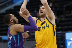 雷竞技体育 -包含窗口期犹他爵士调整名单以备全明星赛，内部沟通环节打磨，底气十足，球队文化再被提及的词条